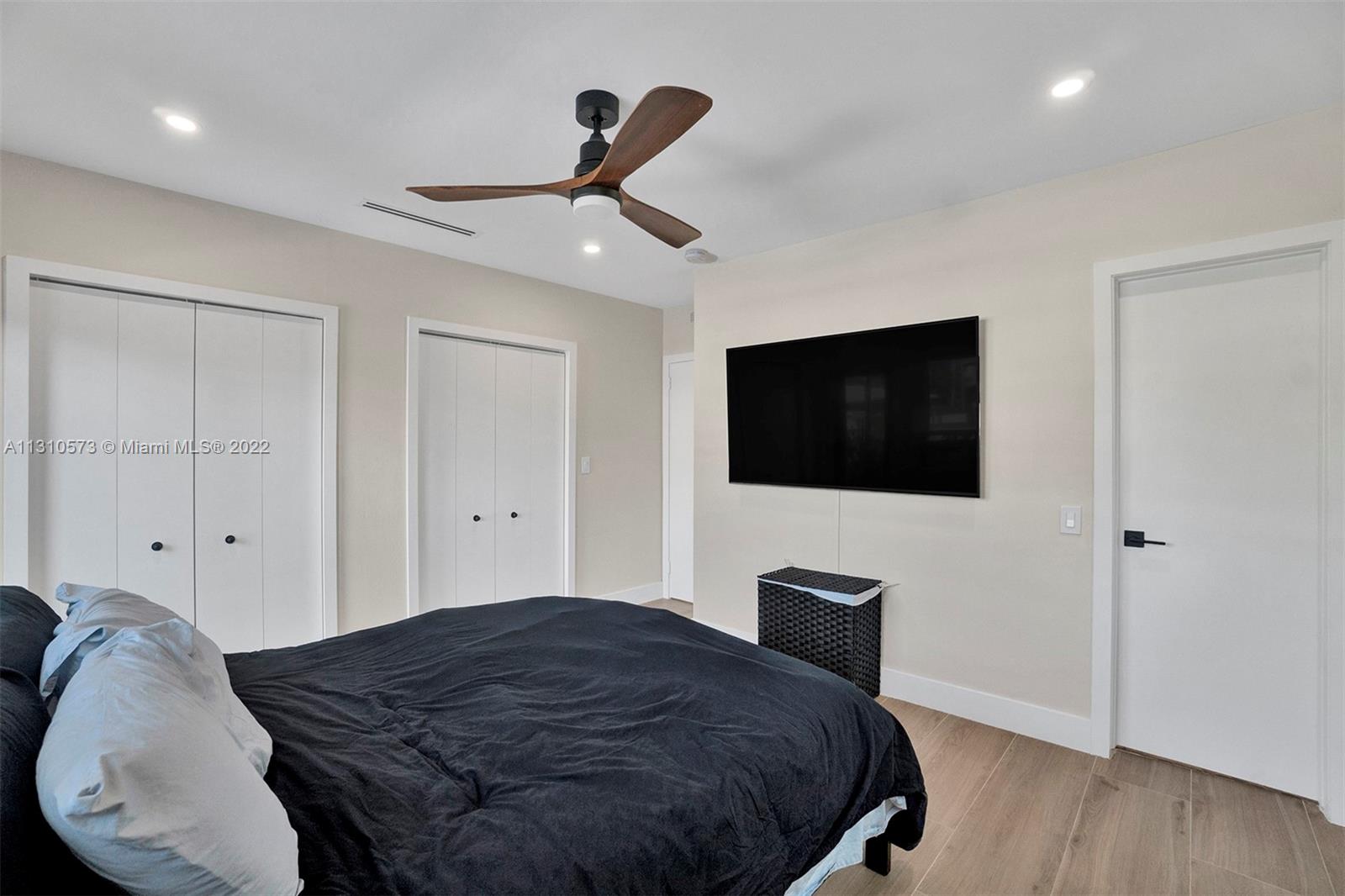 RIVIERA ISLES - Residential