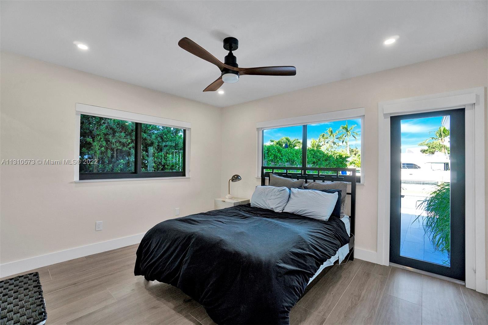 RIVIERA ISLES - Residential