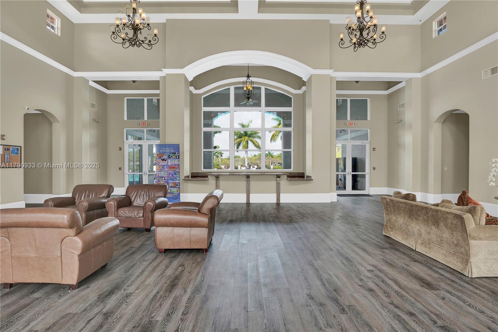 THE COURTS AT BAYSHORE II - Residential