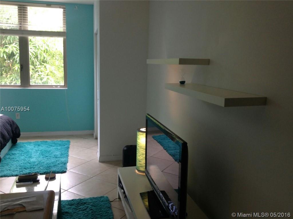 DIXIE GROVE RESIDENCES CO - Residential Lease