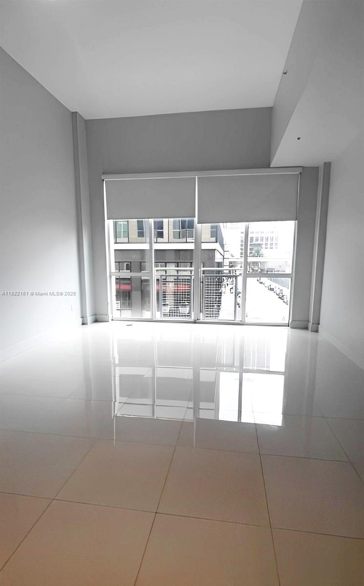 253 NE 2nd St 222