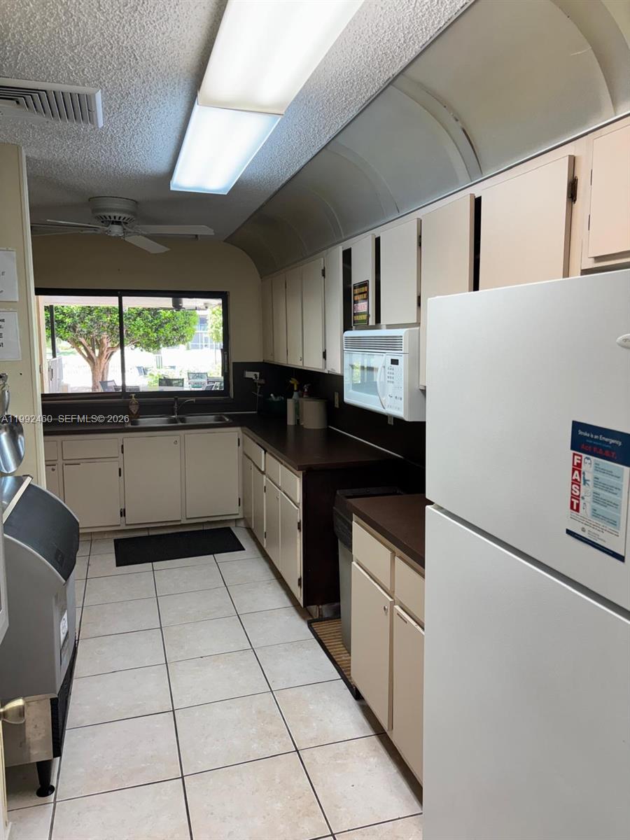MEADOWRIDGE EAST CONDO - Residential