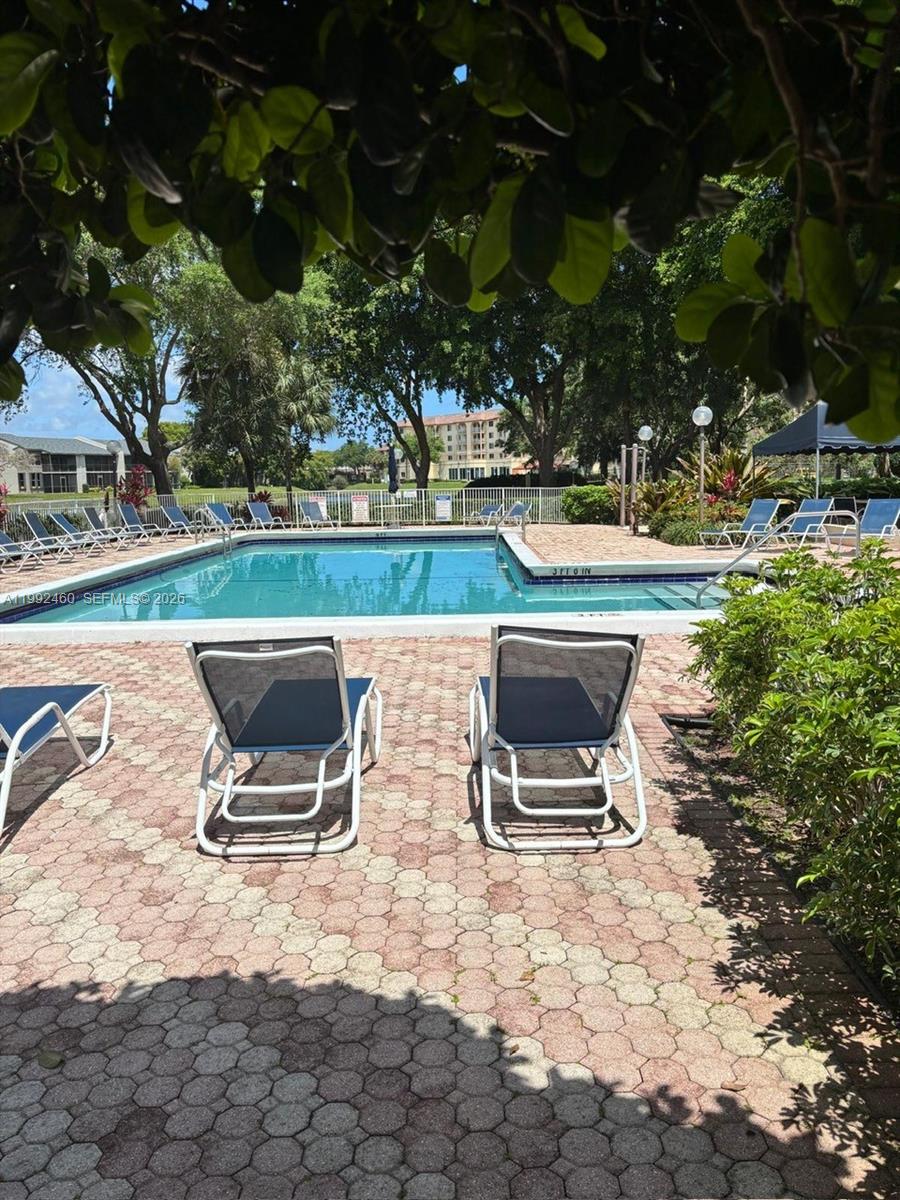 MEADOWRIDGE EAST CONDO - Residential