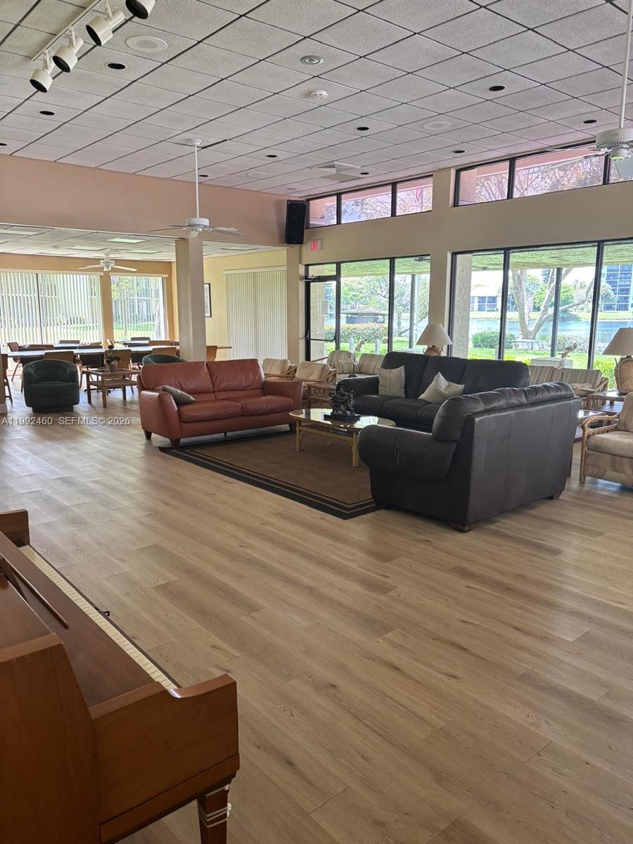 MEADOWRIDGE EAST CONDO - Residential