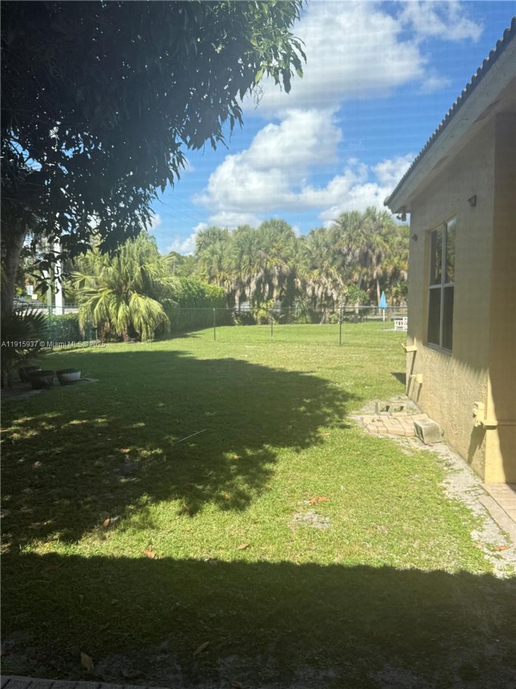 Photo of 8721 Woodberry Ct, Lake Worth, FL 33467 (MLS # A11915937)