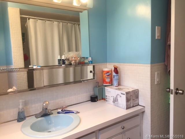 PASADENA LAKES - Residential