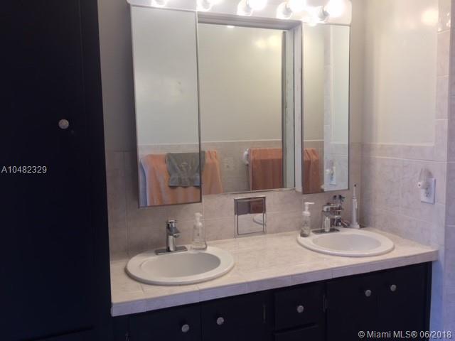 PASADENA LAKES - Residential