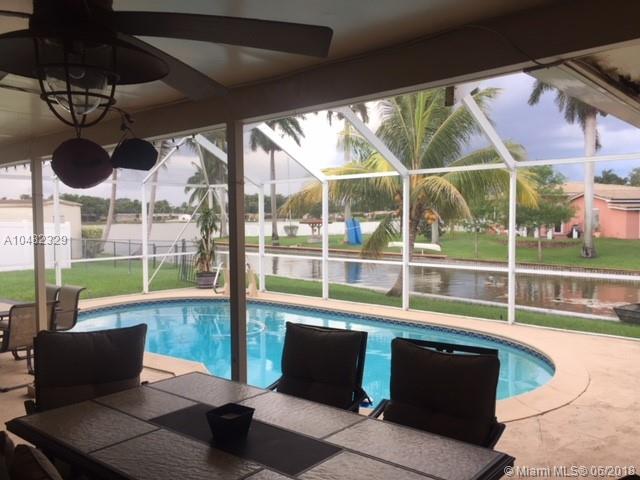 PASADENA LAKES - Residential