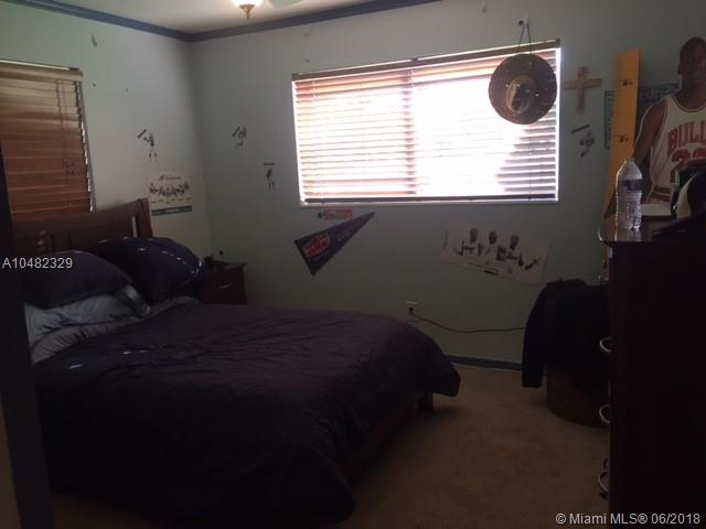 PASADENA LAKES - Residential