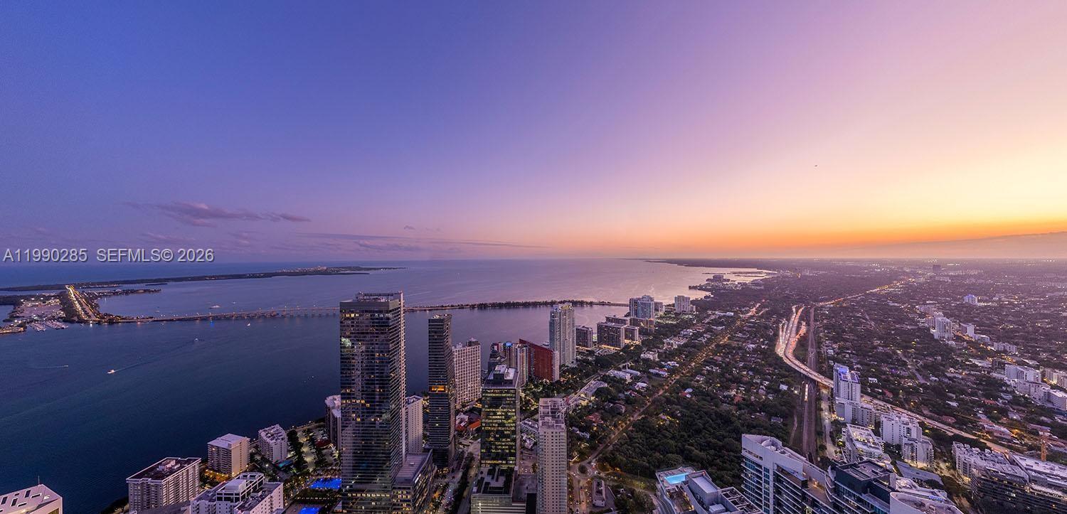 ORA by Casa Tua Brickell - Residential