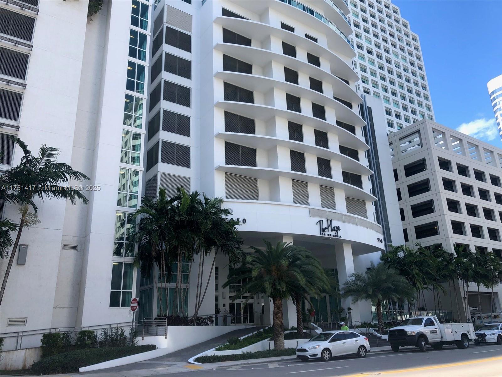 Rental Property at 950 Brickell Bay Dr 4703, Miami, Broward County, Florida - Bedrooms: 1 
Bathrooms: 1  - $3,400 MO.