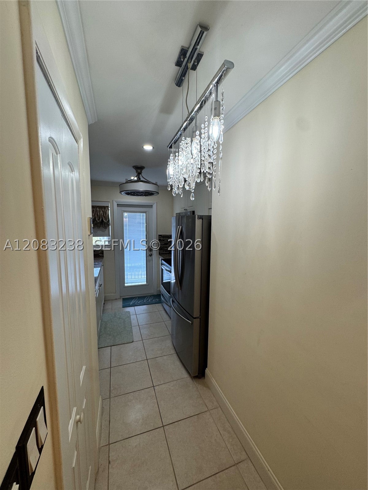 3922 NE 166th St S305