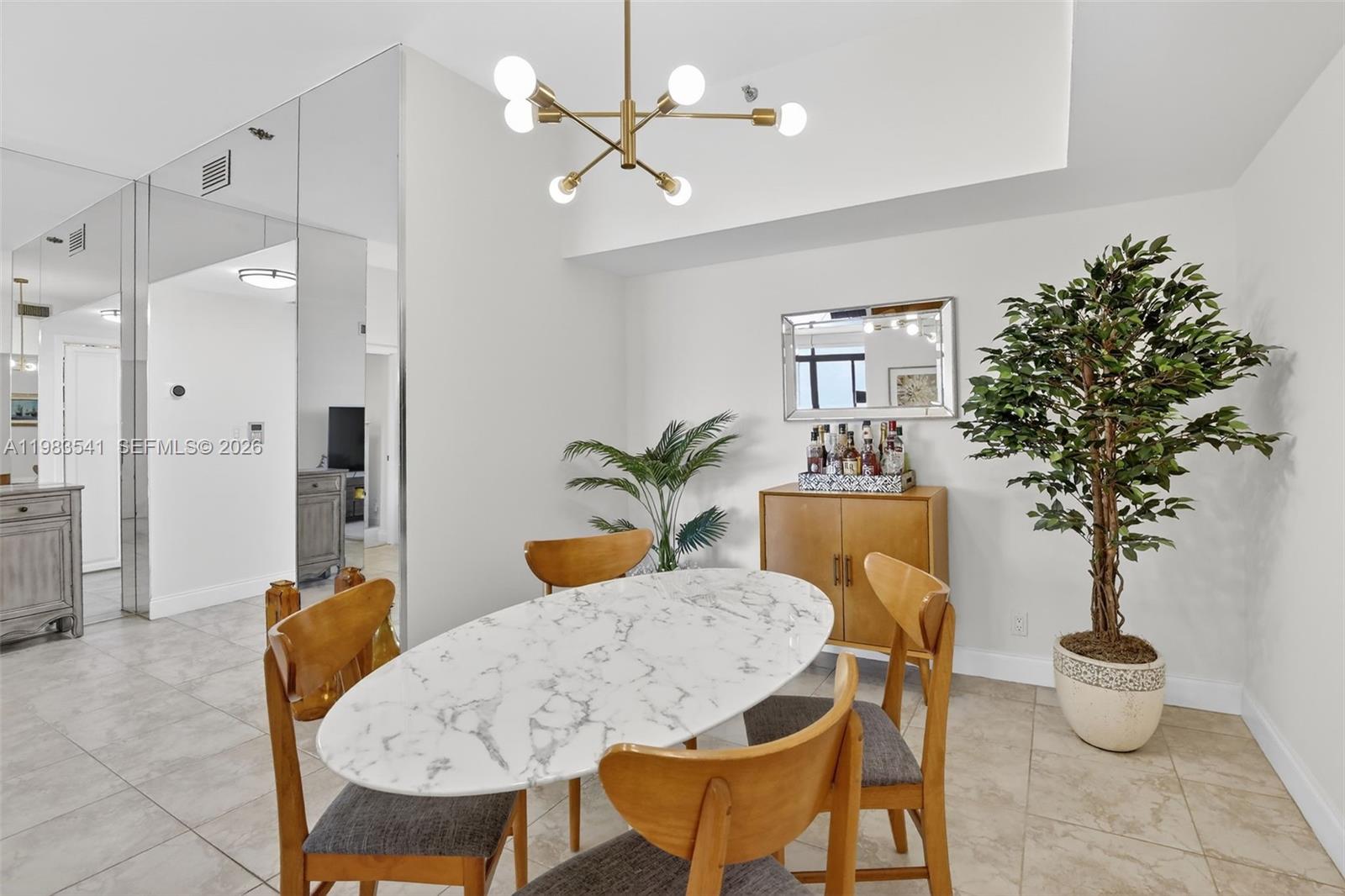 HAMPTONS WEST CONDO - Residential