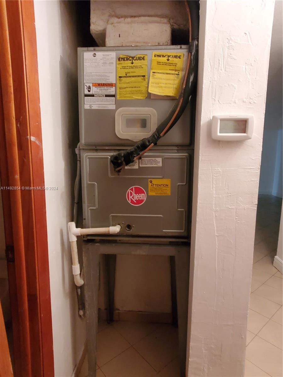 BAKER MANOR - Residential