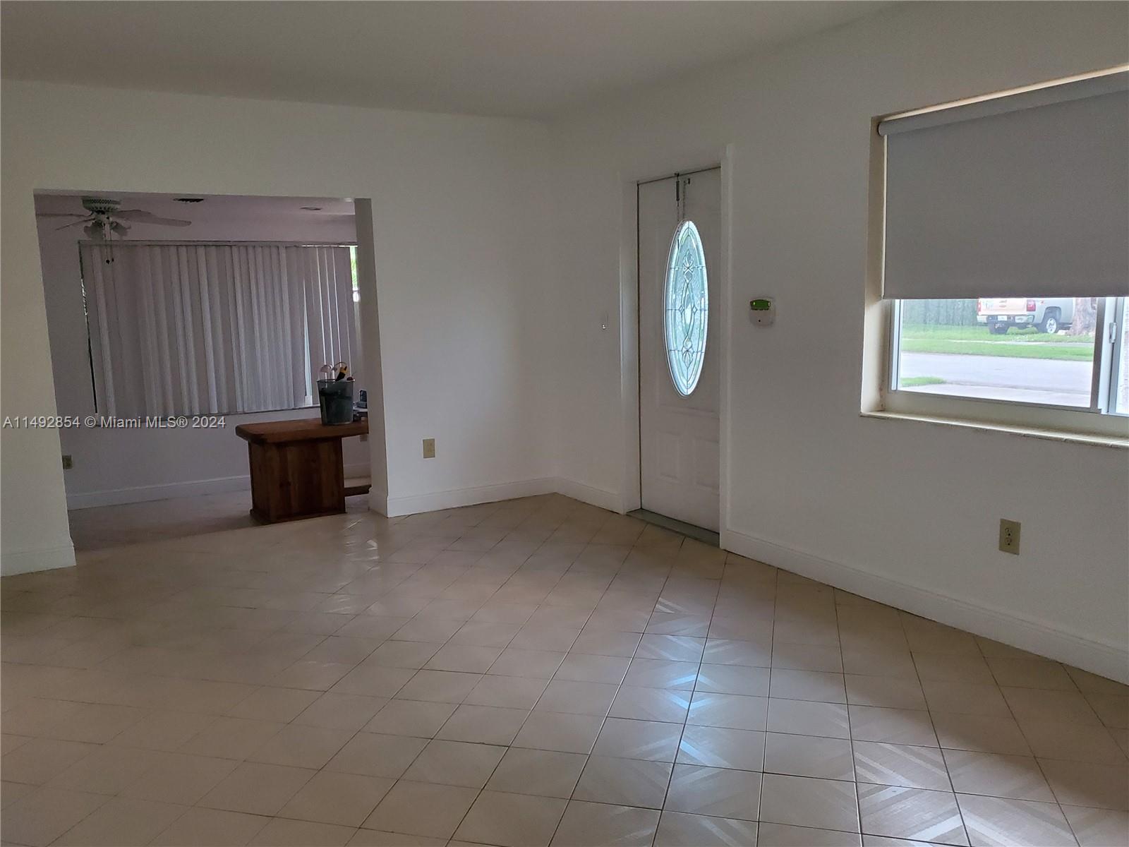 BAKER MANOR - Residential