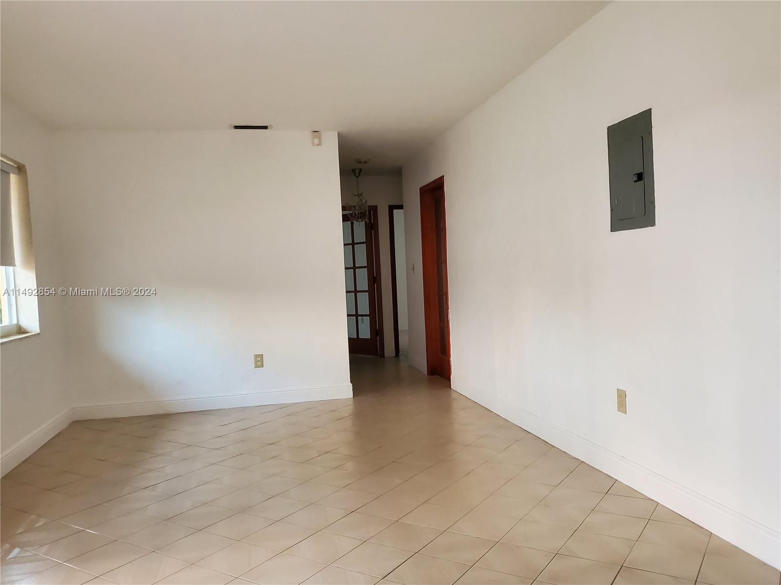 BAKER MANOR - Residential