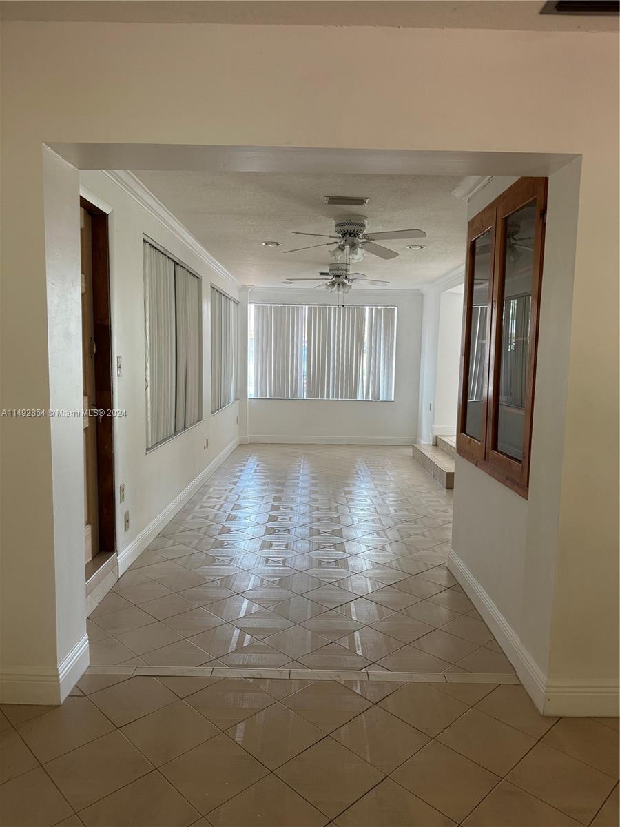 BAKER MANOR - Residential