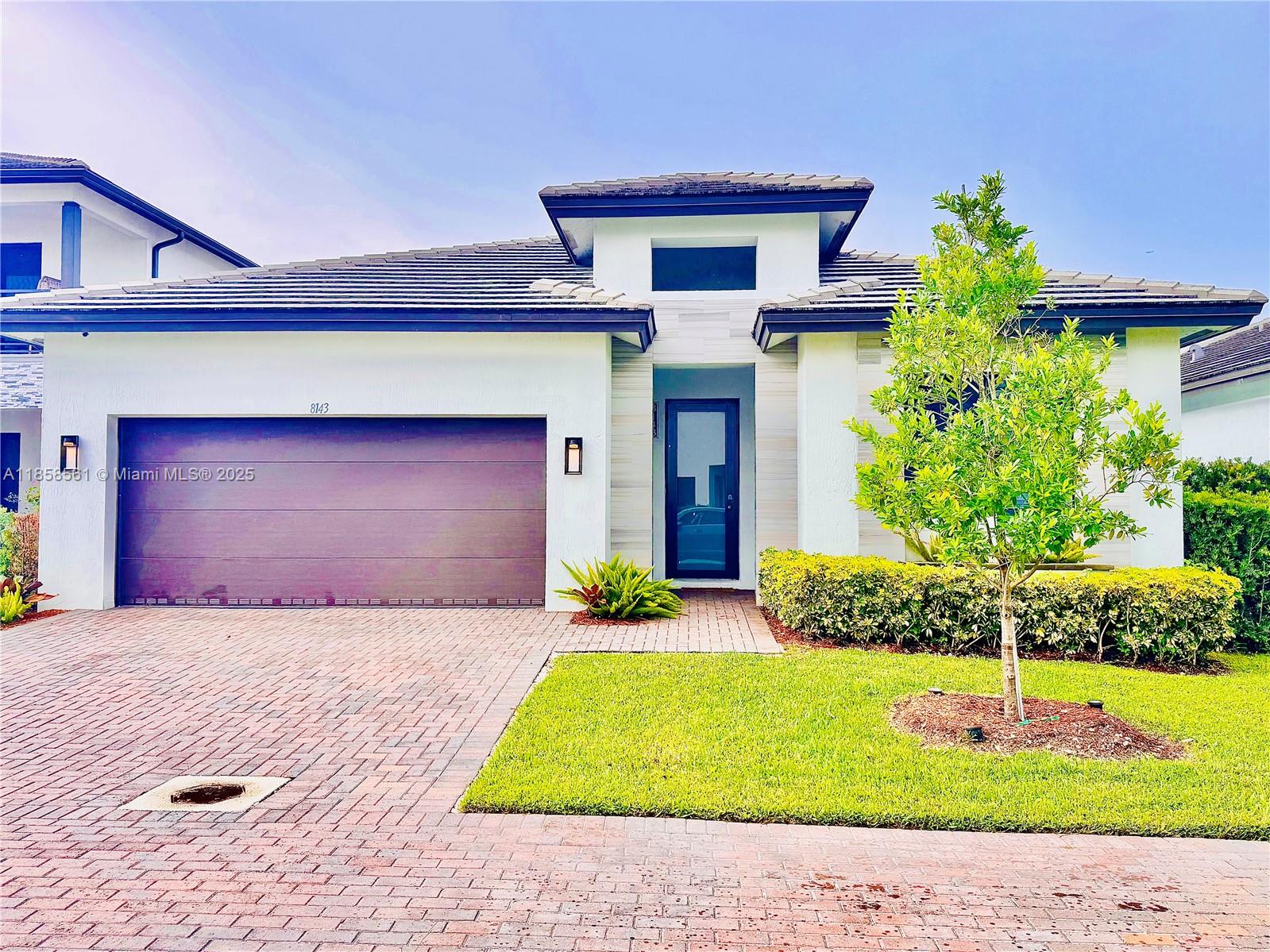 SPECTACULAR MODEL 1 FLOOR HOME AT CANARIAS AT DORAL, WITH 4 BED AND 3,5 BATH. A LOT OFF UPGRADE TOP OF THE LINE APPLIANCES, FENCIND, KITCHEN CABINETS, KITCHEN BACKSPLASH, LAUNDRY CABINETS, TILE FLOOR AND SLATE FLOOR AND BEAUTIFUL BATHROOM. 2 CAR GARAGE, DRIVEWAY FOR 2 CARS. EXPERIENCE THE CANARIAS LIFETYLE WITH RESORT STYLE POOL, CLUBHOUSE, GAME ROOM, FULLY EQUIPPED GYM, BASKETBALL COURT. STEP FROM SHOP, PARKS, RESTAURANTS, TOP RATED SCHOOL AND MORE. TEXT LISTING AGENT FOR MORE INFORMATION!