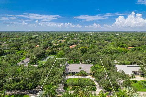 A home in Pinecrest