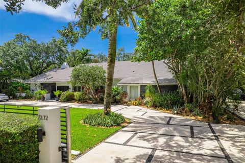 A home in Pinecrest