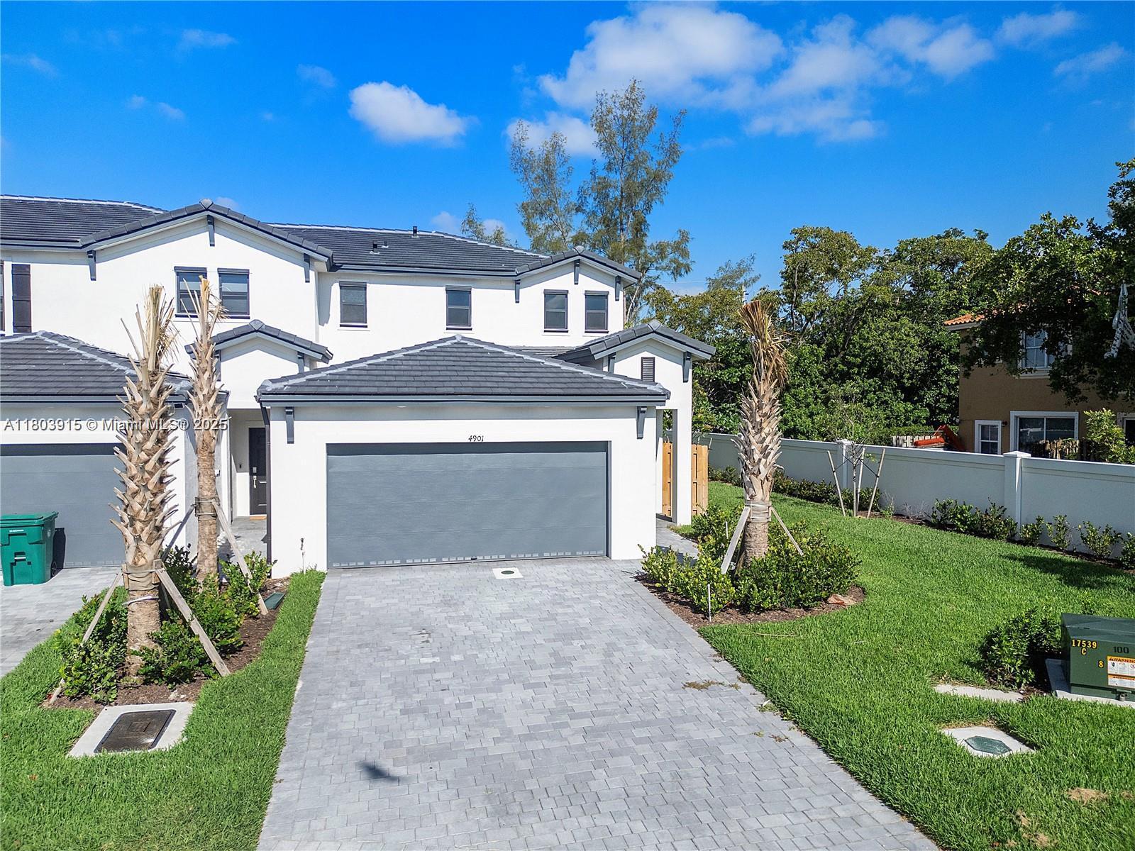 DANIA PRESERVE - Residential Lease