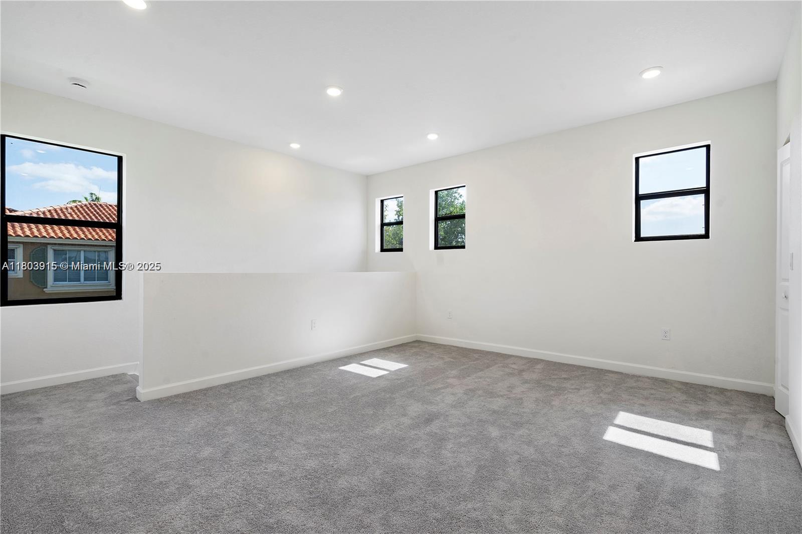 DANIA PRESERVE - Residential Lease