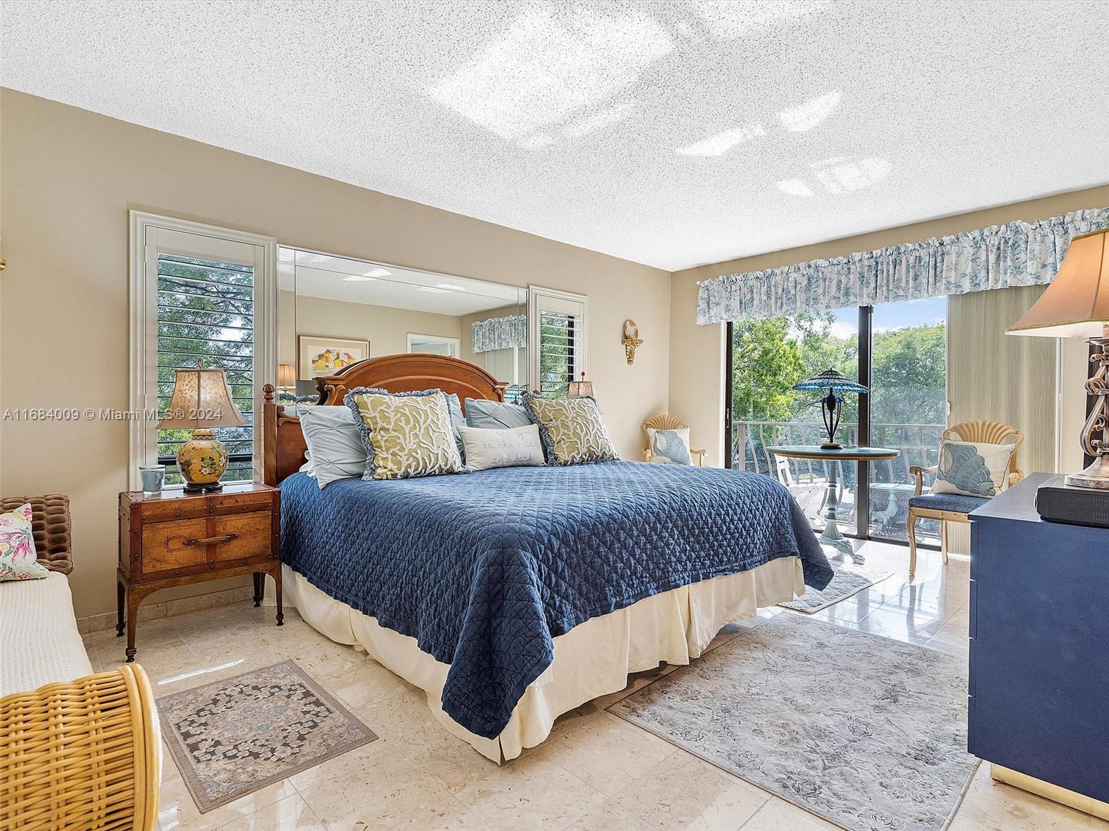 CAPTAINS PARADISE CONDO - Residential