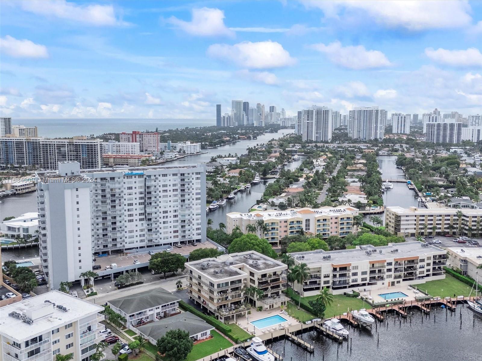 CAPTAINS PARADISE CONDO - Residential