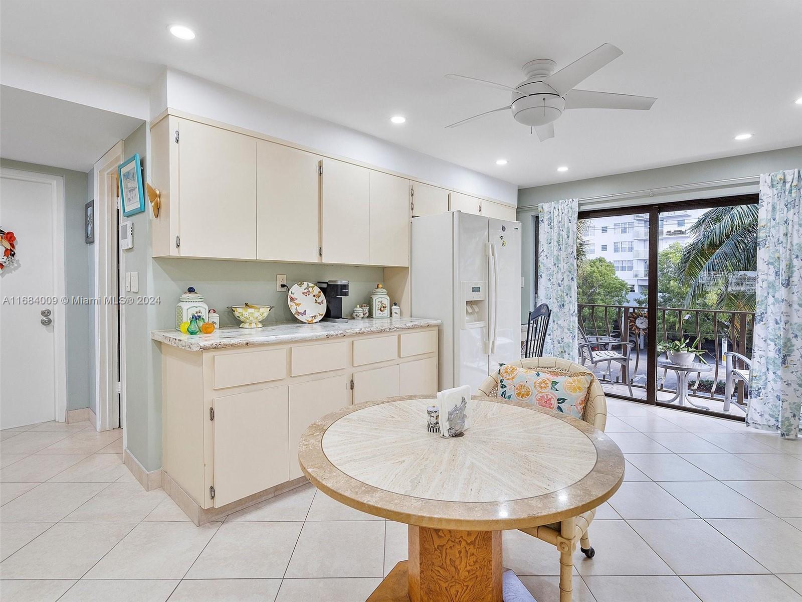 CAPTAINS PARADISE CONDO - Residential