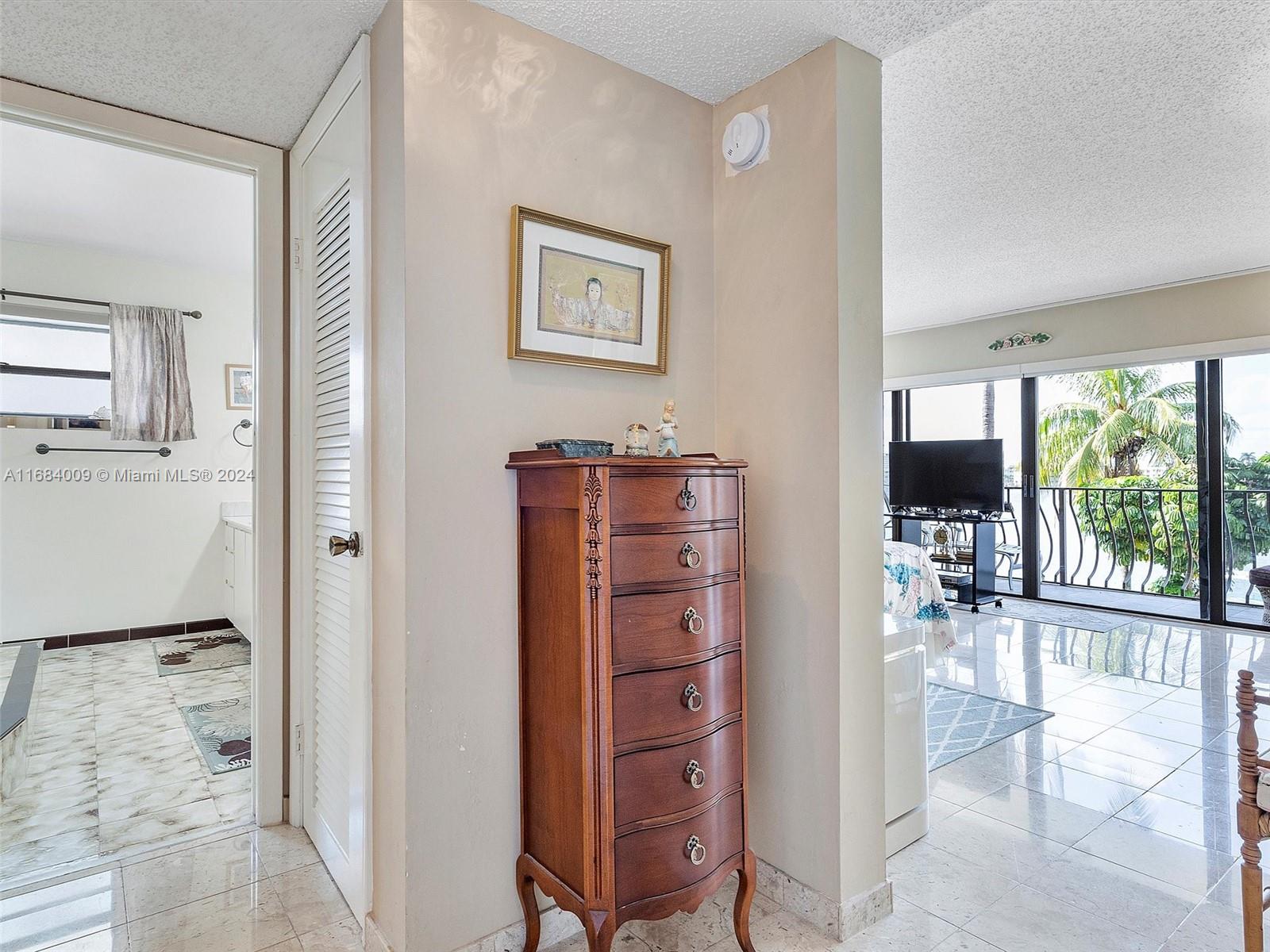 CAPTAINS PARADISE CONDO - Residential