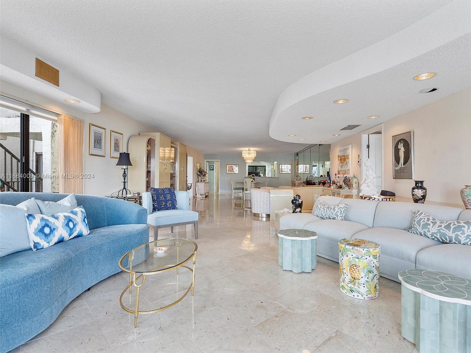 CAPTAINS PARADISE CONDO - Residential