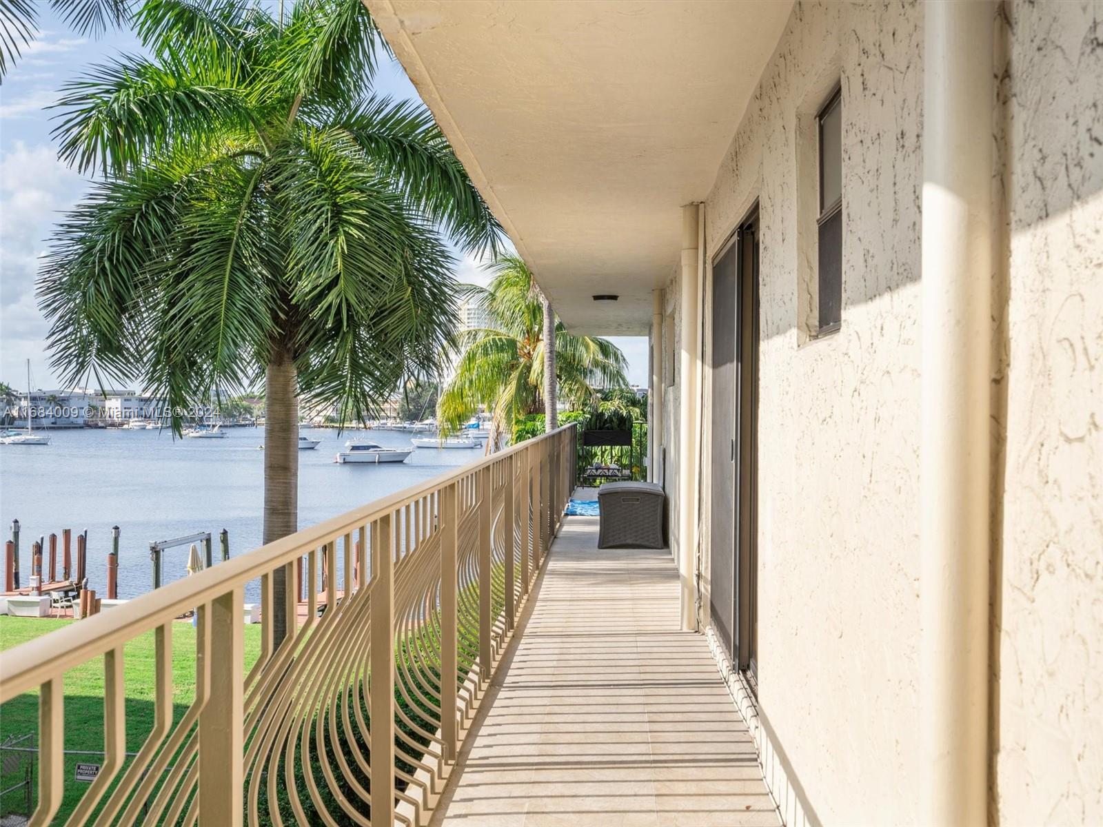 CAPTAINS PARADISE CONDO - Residential
