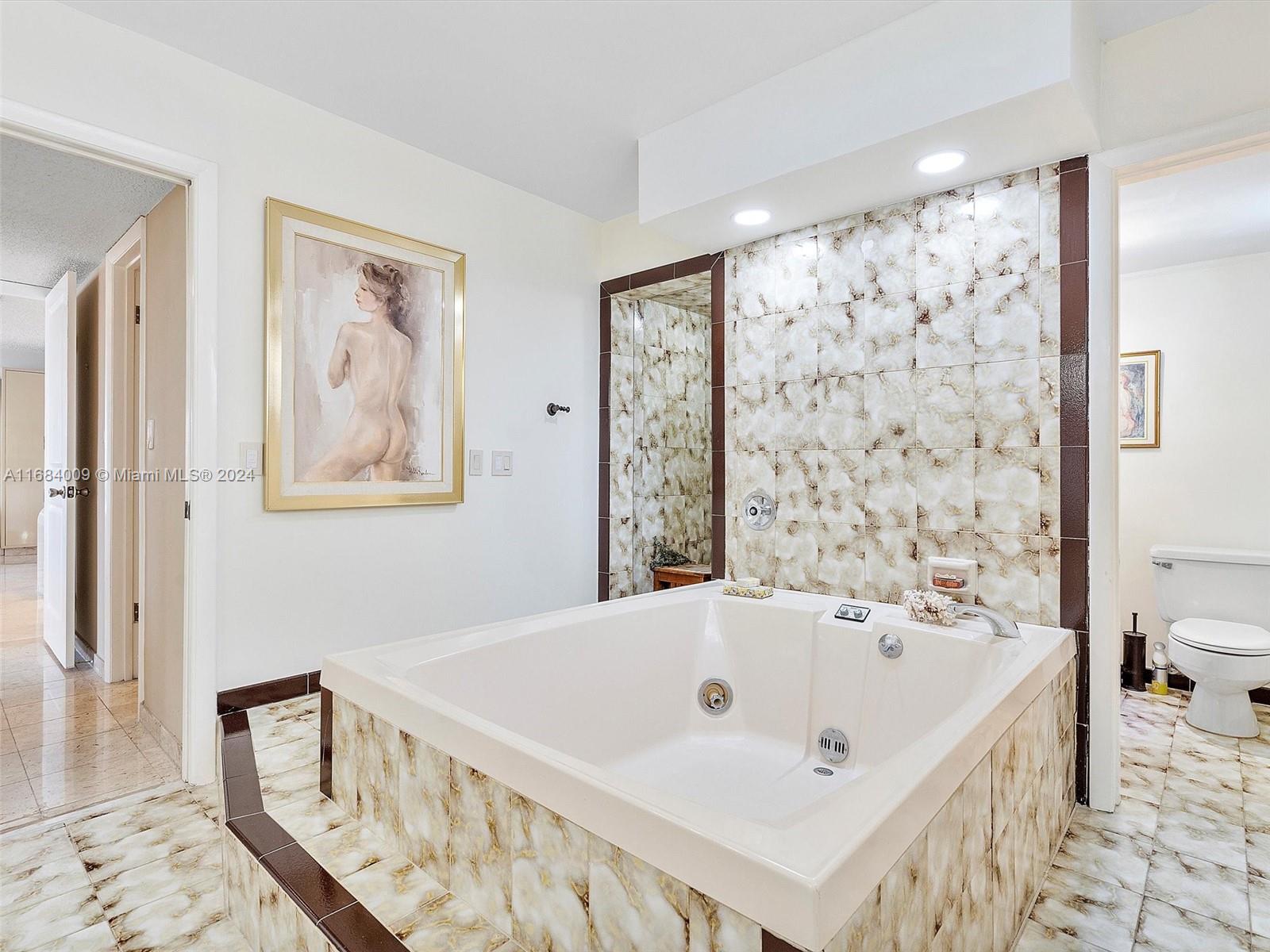 CAPTAINS PARADISE CONDO - Residential