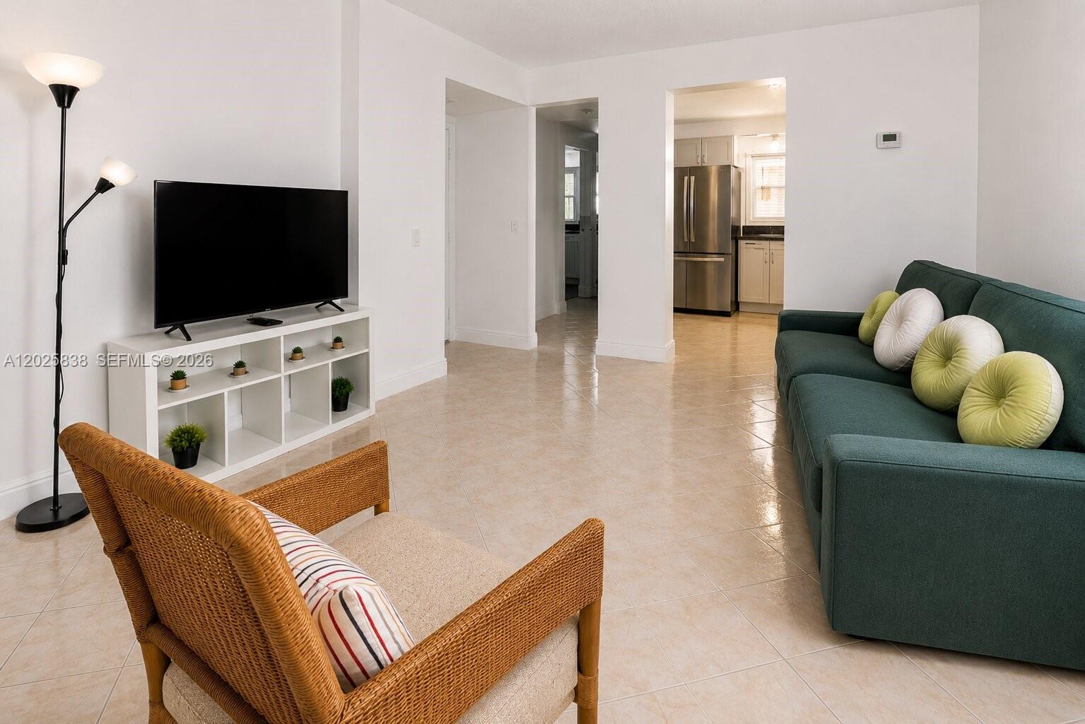 Properties 3 3401 N Country Club Dr 307
