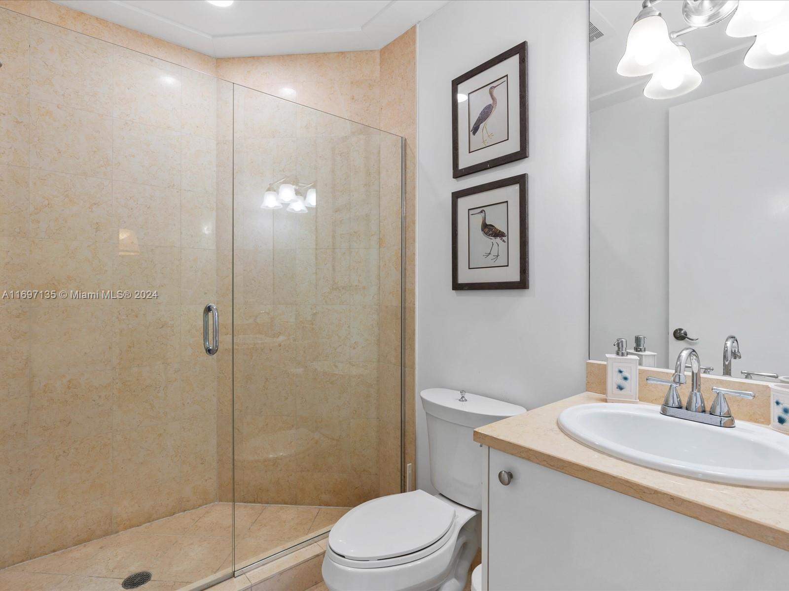 TURNBERRY VLG NO TOWER CO - Residential Lease