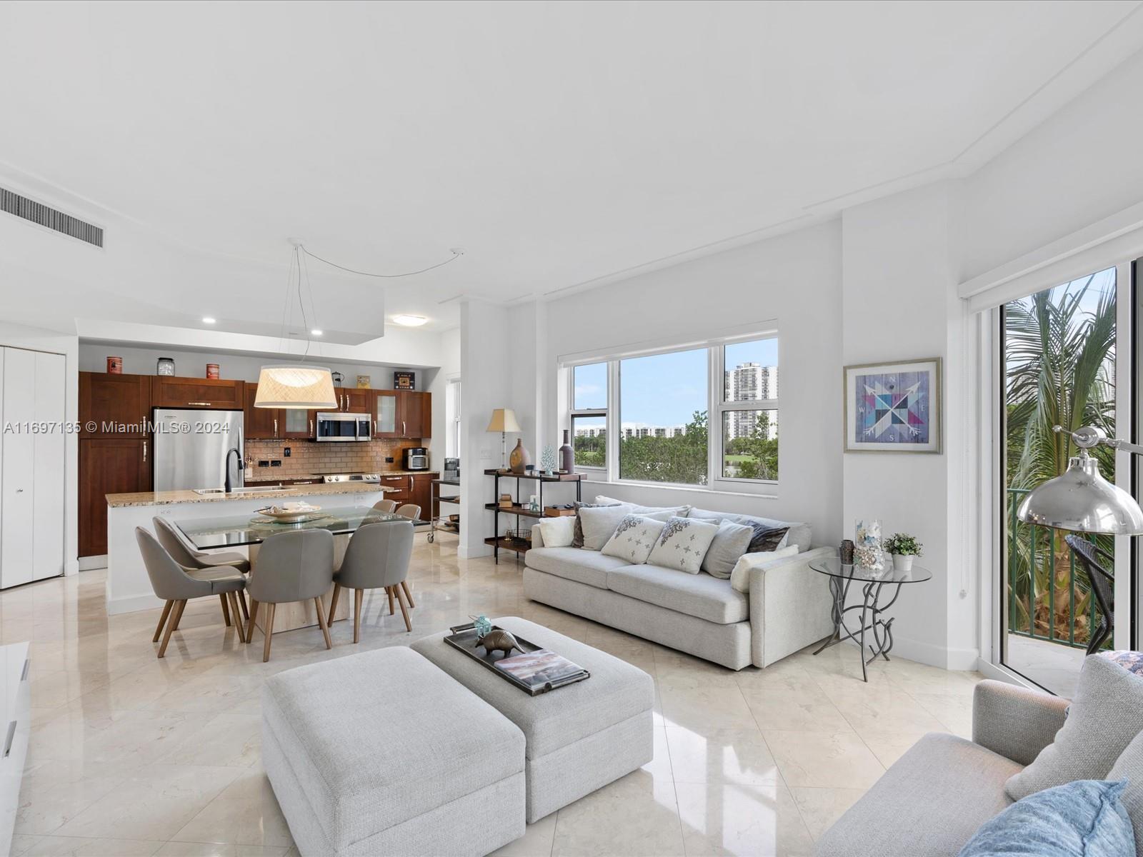 TURNBERRY VLG NO TOWER CO - Residential Lease