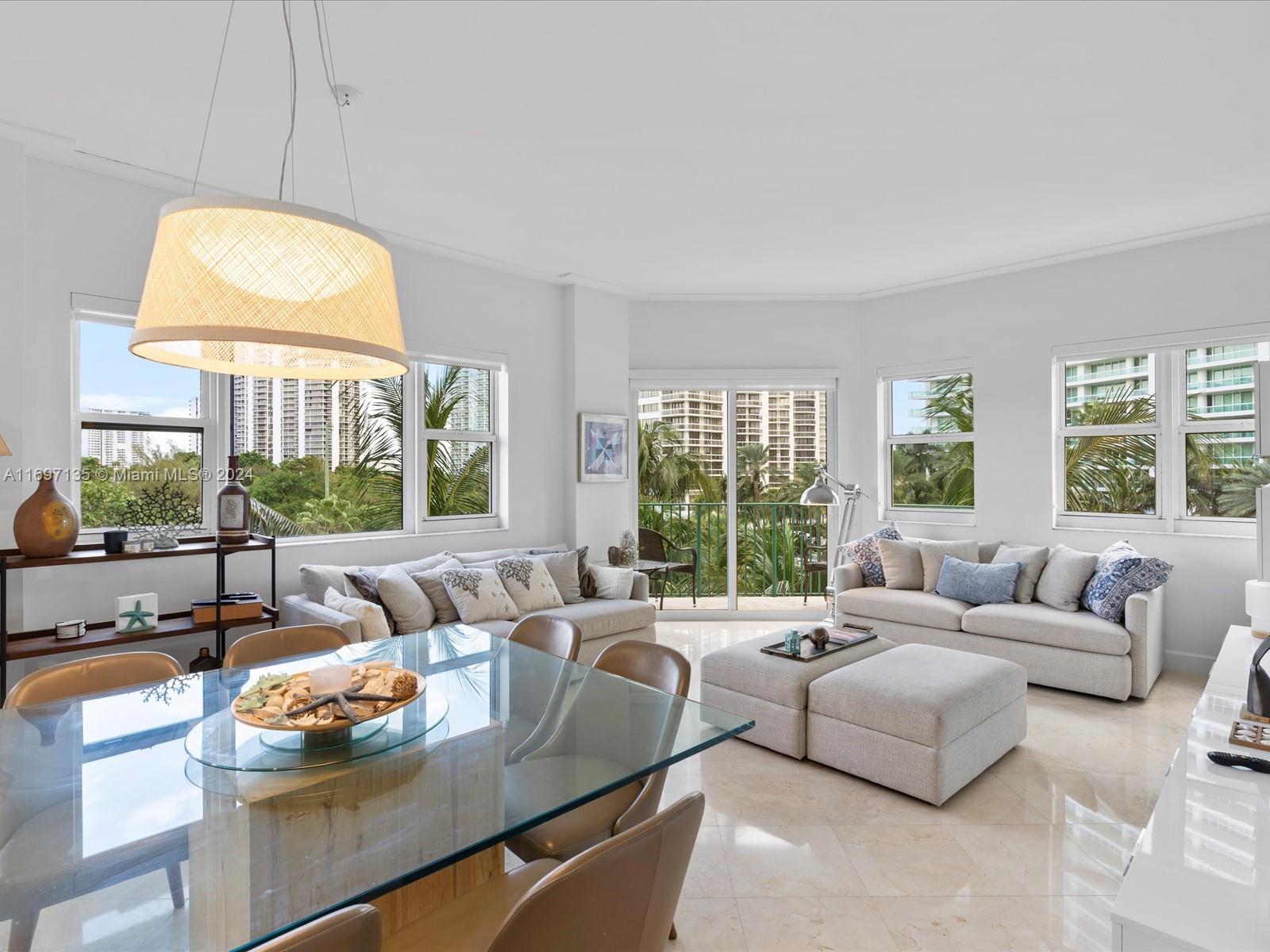 TURNBERRY VLG NO TOWER CO - Residential Lease