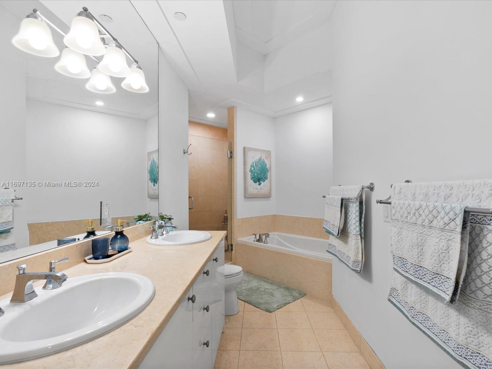 TURNBERRY VLG NO TOWER CO - Residential Lease