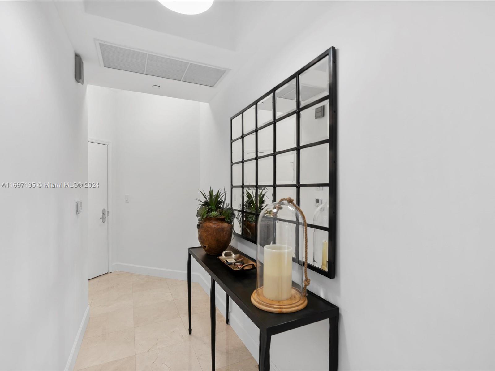 TURNBERRY VLG NO TOWER CO - Residential Lease