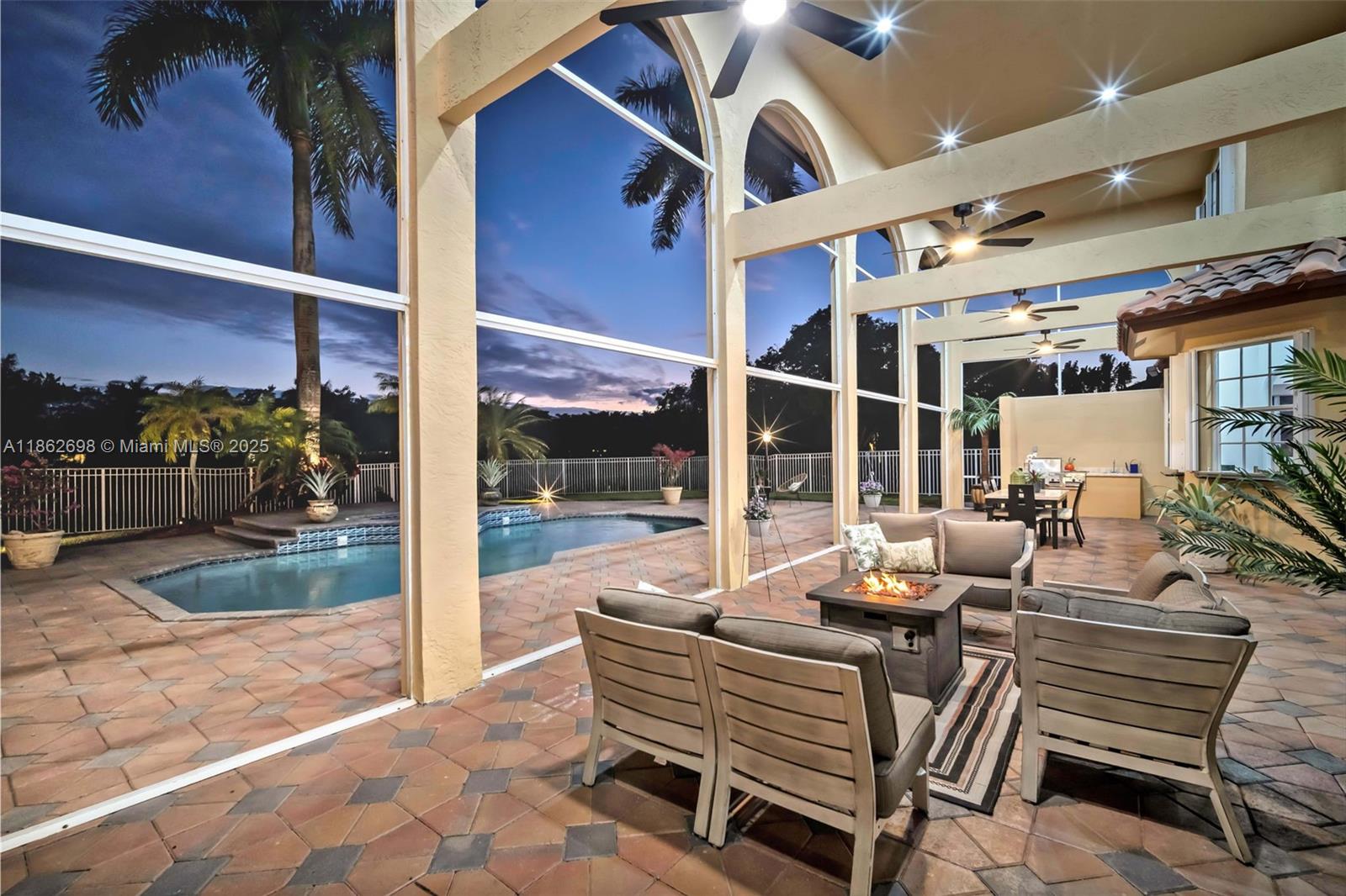 WINDMILL LAKE ESTATES - Residential