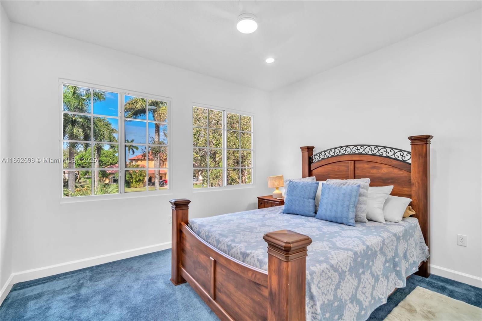 WINDMILL LAKE ESTATES - Residential