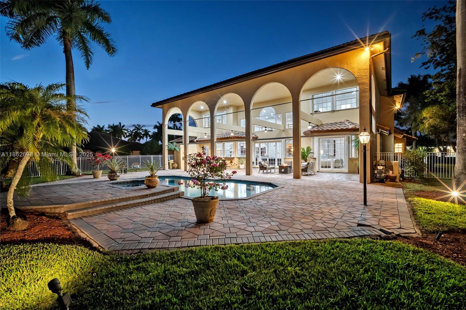 WINDMILL LAKE ESTATES - Residential