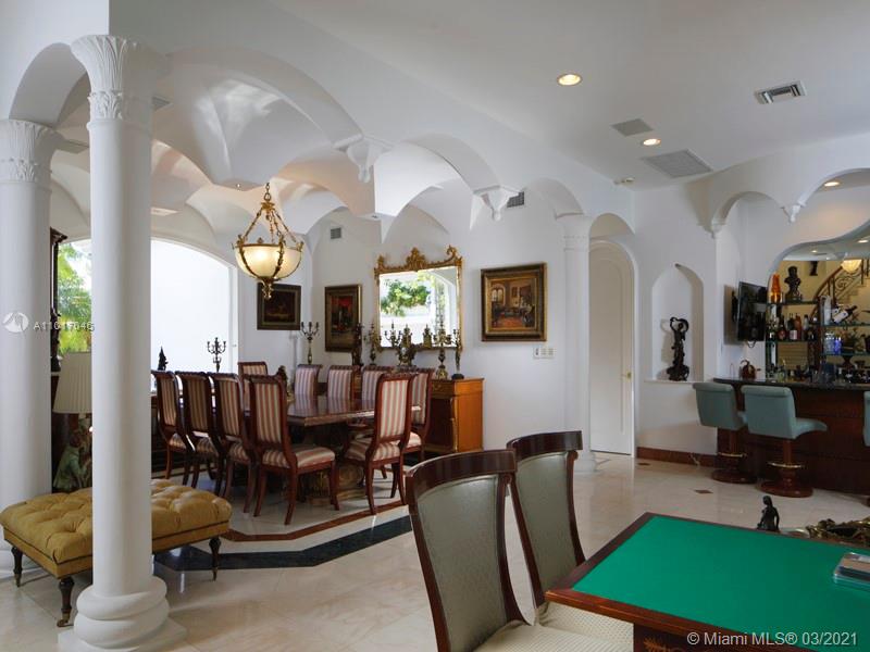 GOLDEN BEACH SEC D - Residential