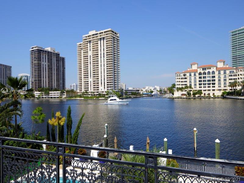 GOLDEN BEACH SEC D - Residential