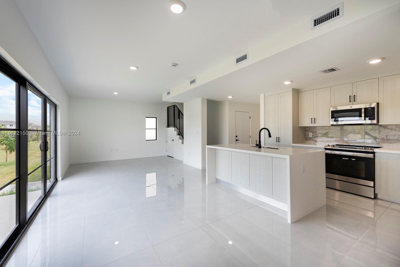 On Alba - Residential