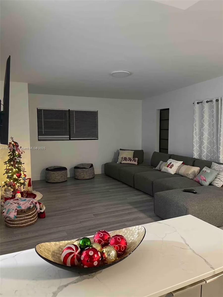 LARGO SOUND VILLAGE - Residential Lease