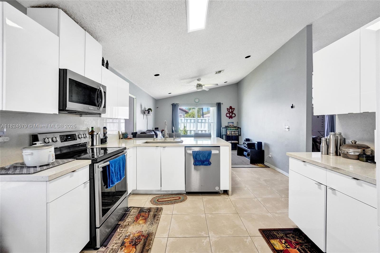 SILVER LAKES AT PEMBROKE - Residential