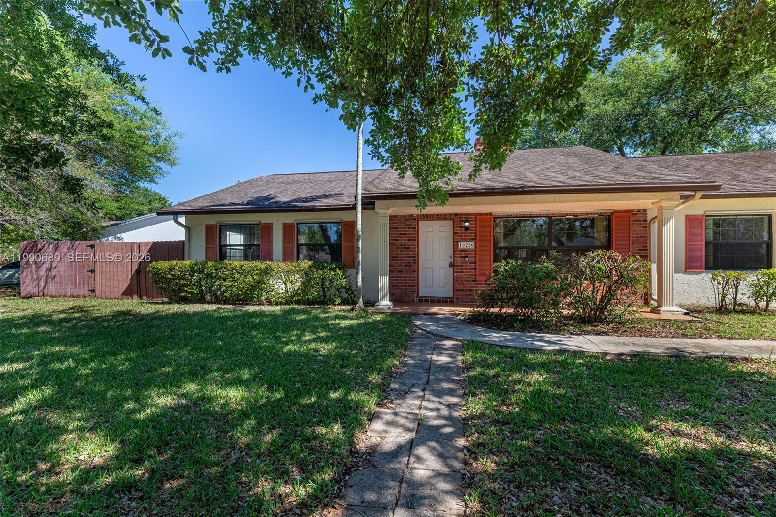 View photos, virtual tours, details... 10226 SW 49th Pl