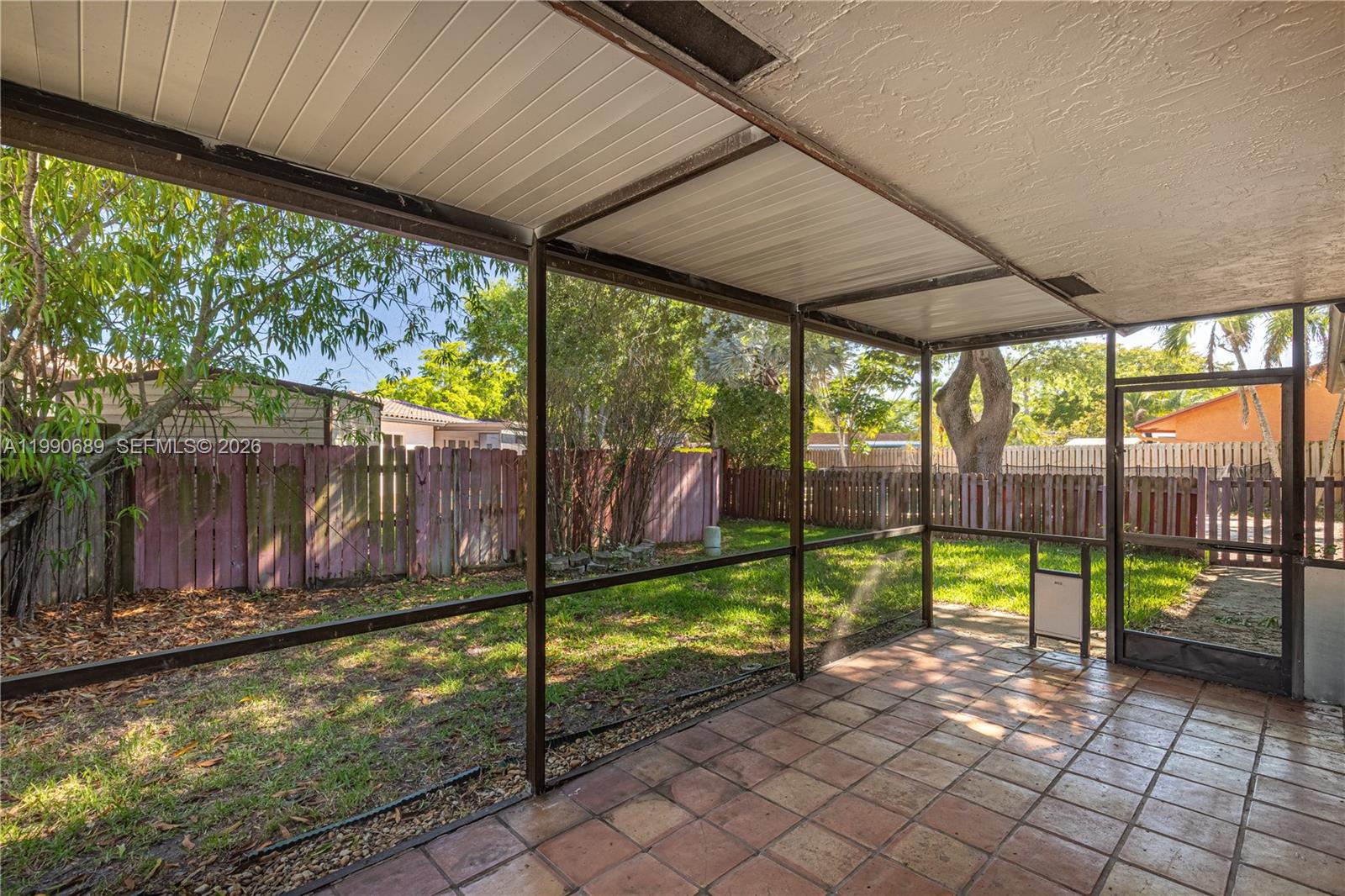 The Country - Residential