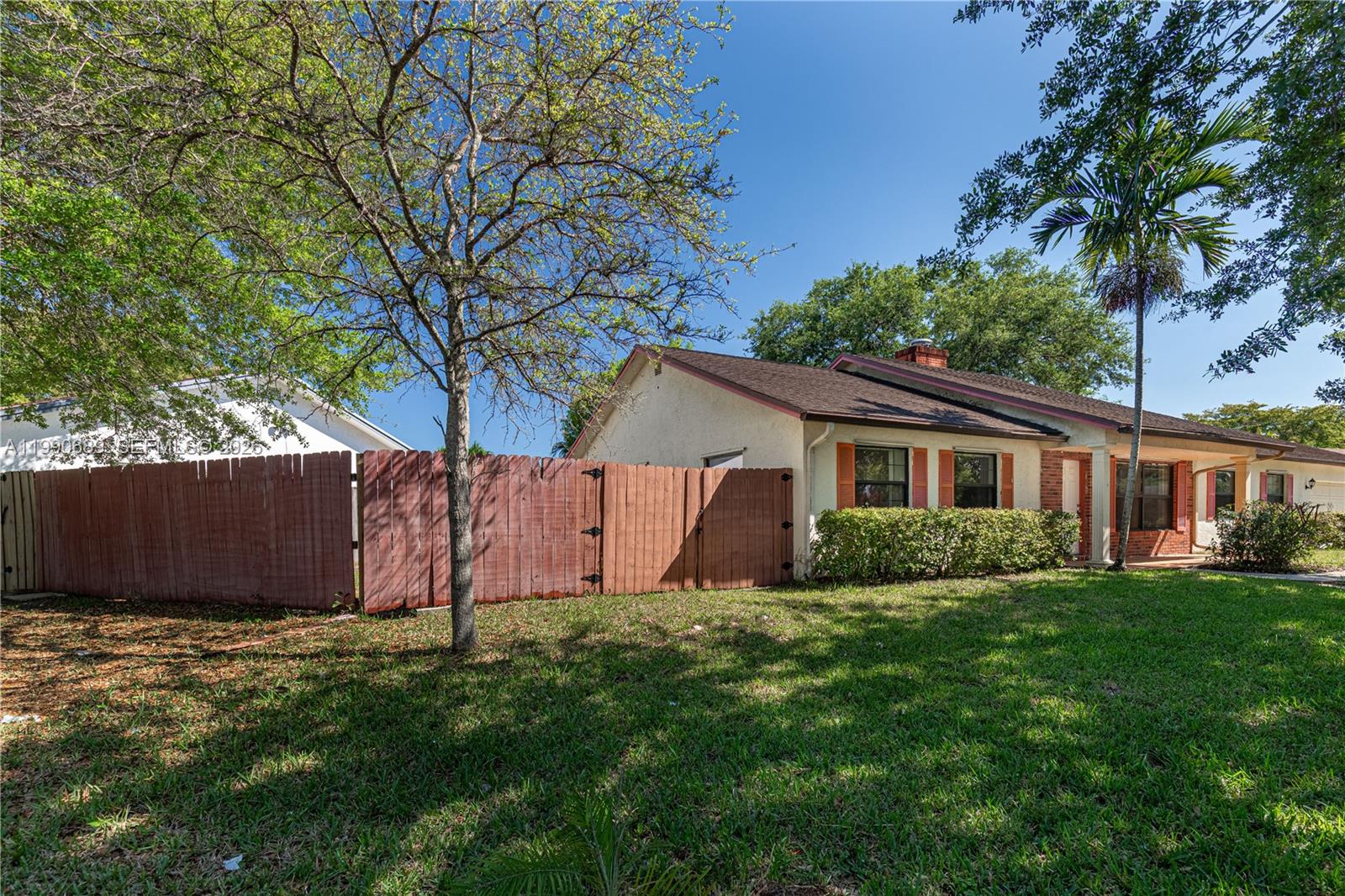 View photos, virtual tours, details... 10226 SW 49th Pl